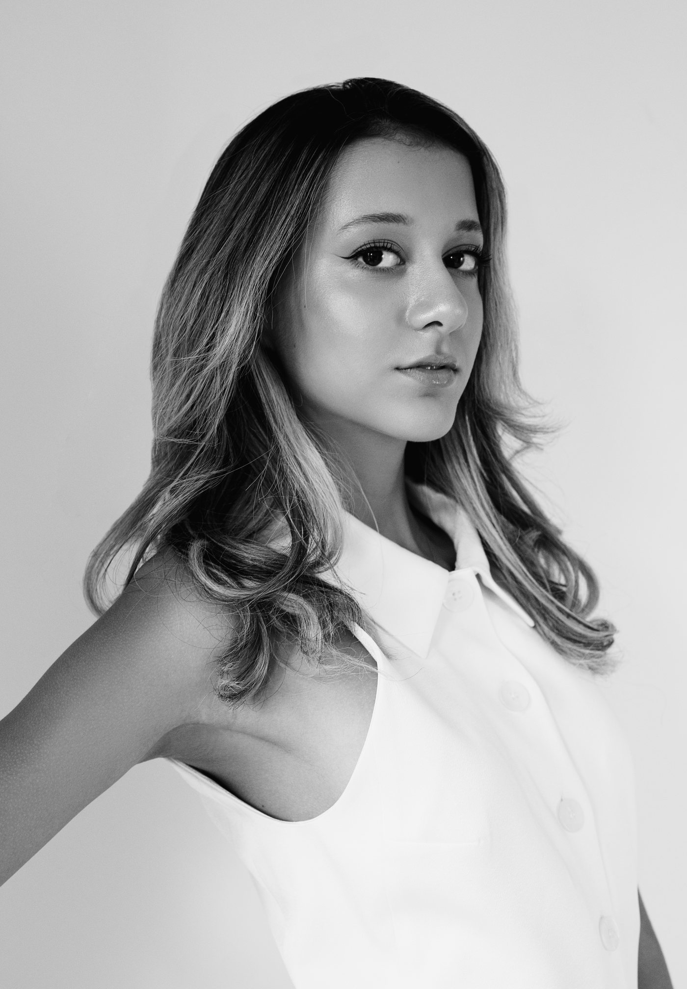 Beauty portrait, black and white, over the shoulder