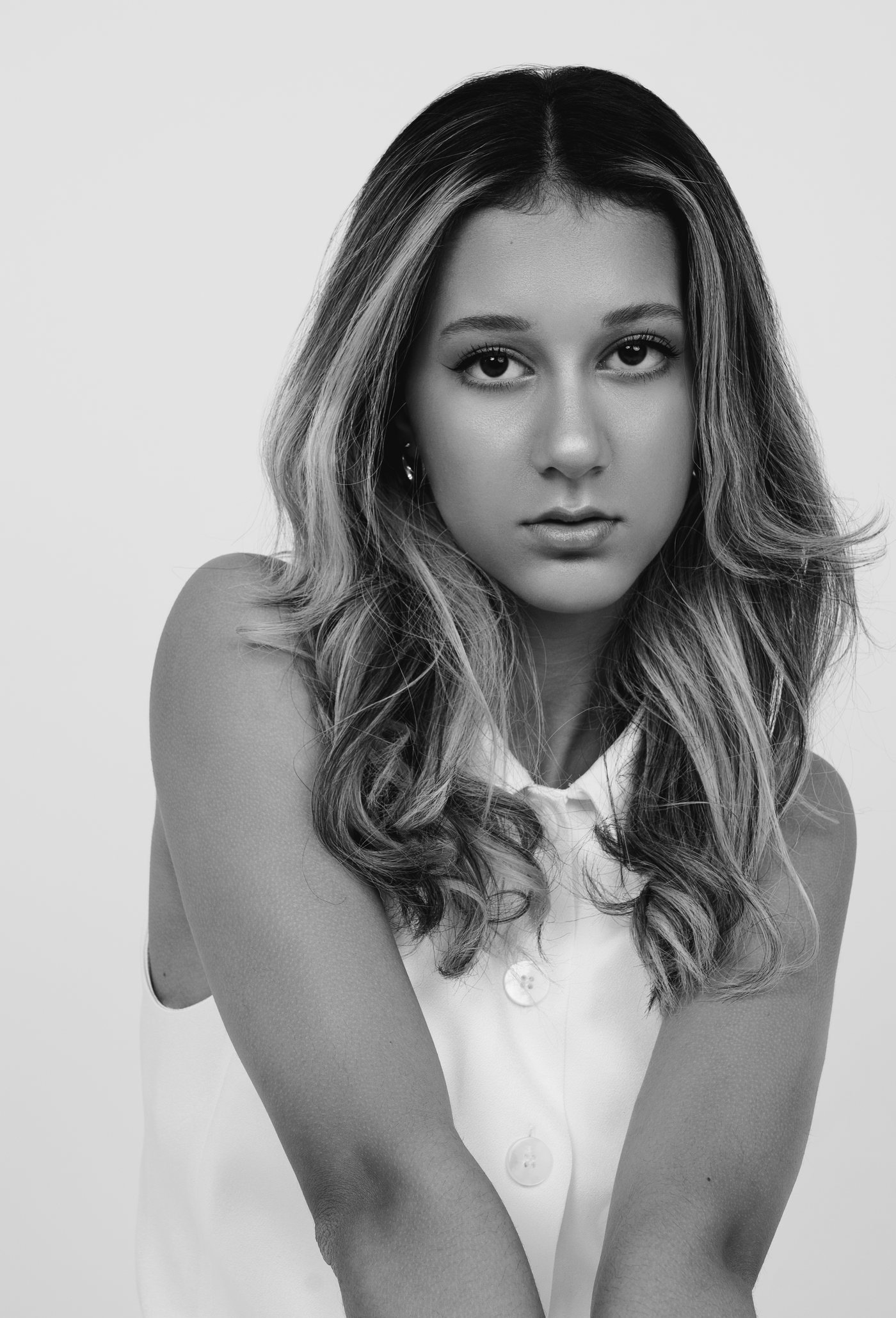 Beauty portrait, black and white, front
